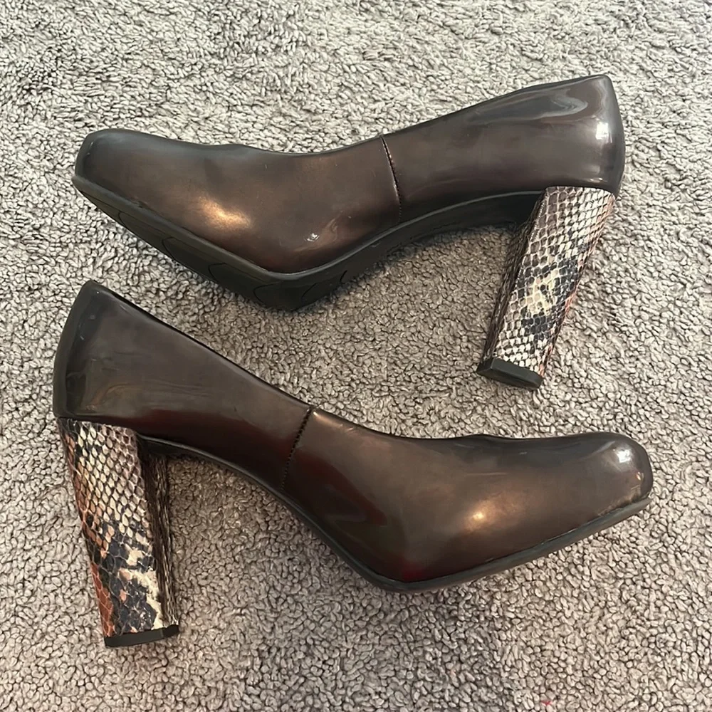 Bandolino pumps